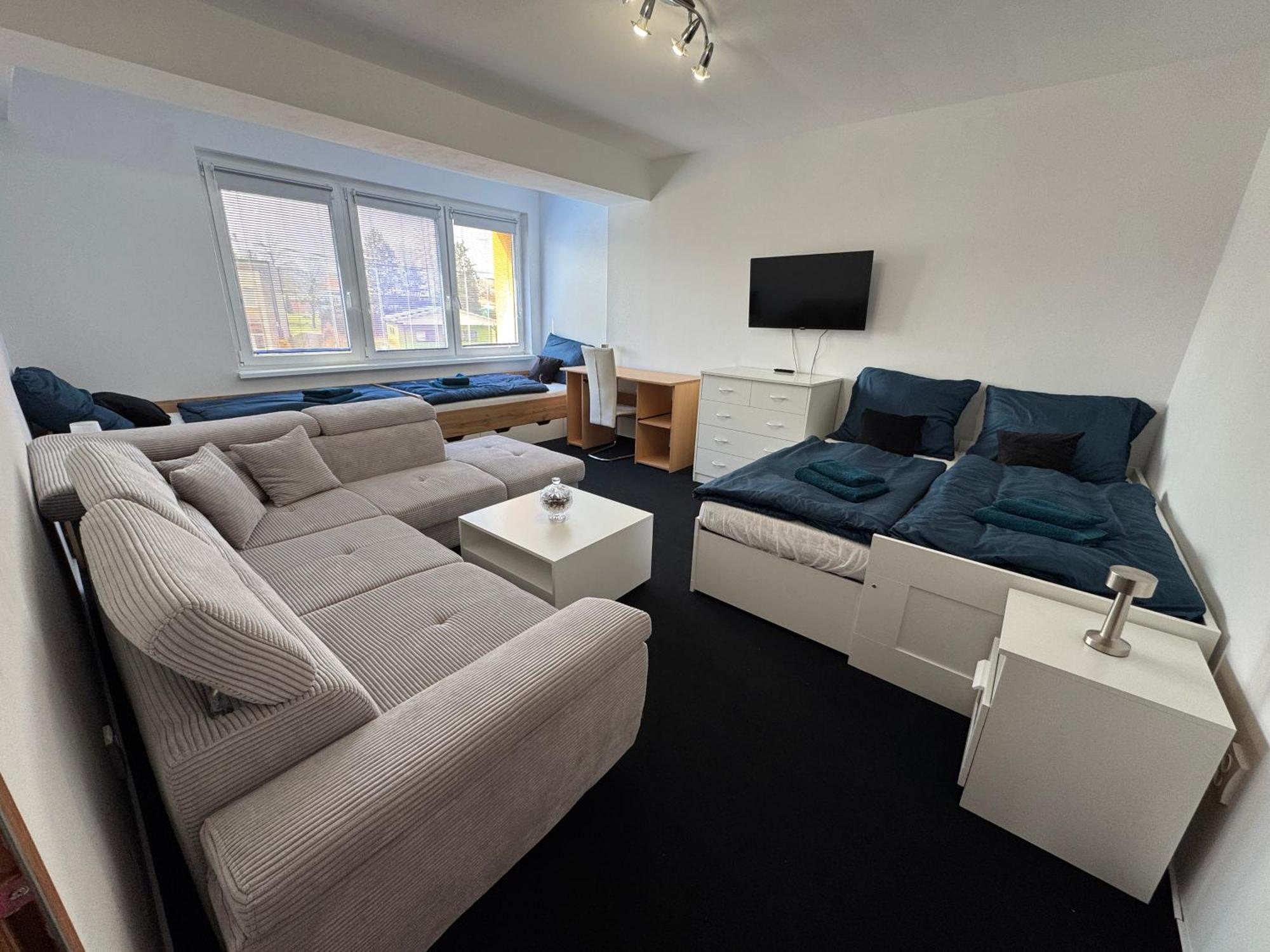 2 Bedroom, Kitchen And Terrace Ostrava Exterior photo
